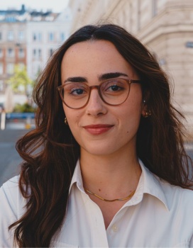 Lia B. M. Amato